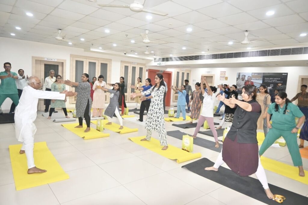 yoga4